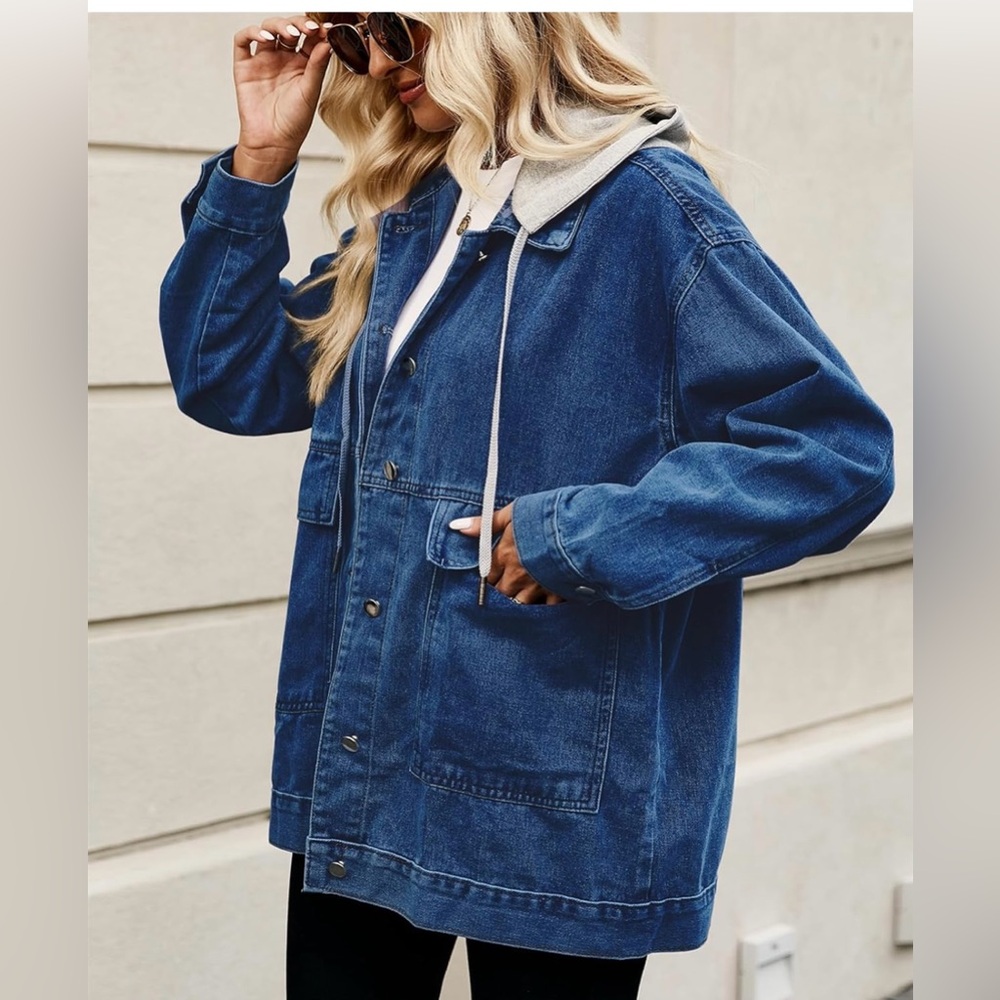 Women’s oversized denim jacket